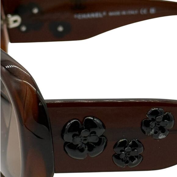 CHANEL CC Logo Camellia Flowers Oval-Frame Brown Sunglasses - Picture 5 of 5